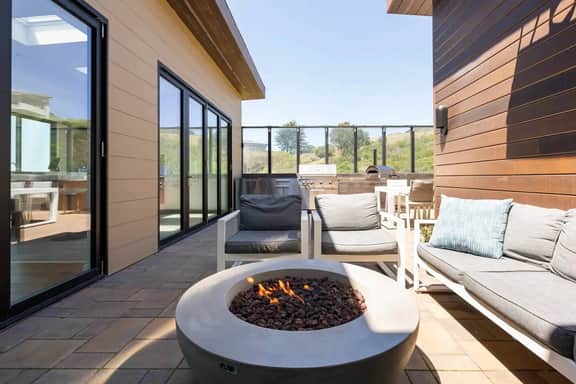 Sky House • Designer Retreat w/ Spa, Theater & Gym